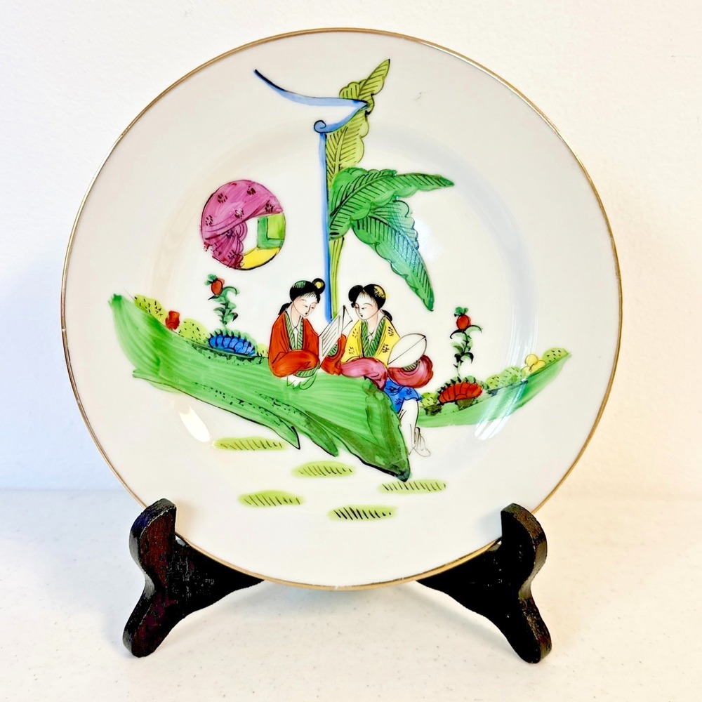 Antique Chinese  Hand painted porcelain plate‎ with Mark
